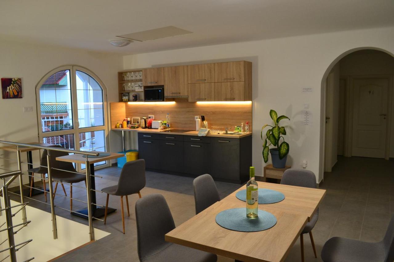 Fonix Design Rooms Debrecen Dış mekan fotoğraf