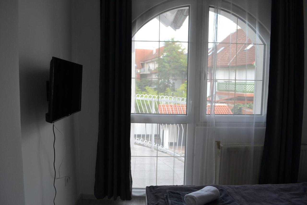 Fonix Design Rooms Debrecen Dış mekan fotoğraf